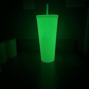 NWT🍁Starbucks 2022 Glow-in-the-Dark Lemongrass Studded Venti 24 OZ Tumbler🌼
